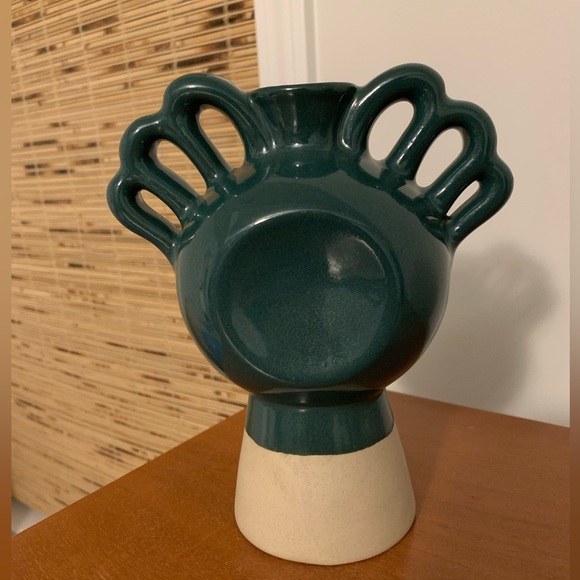 Anthropologie midcentury modern peacock vases, glossy green and matte beige (2) - Picture 2 of 8